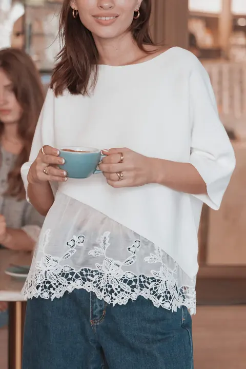 Blusa Renda Chase Hem Ribbed Marfim