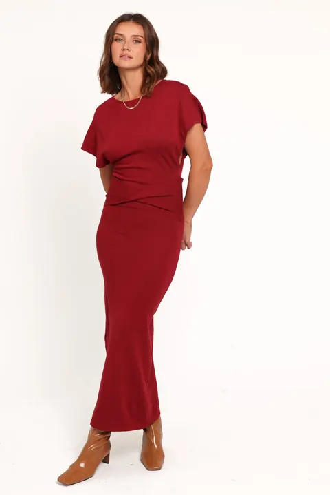 Vestido Midi Carlina Bordô