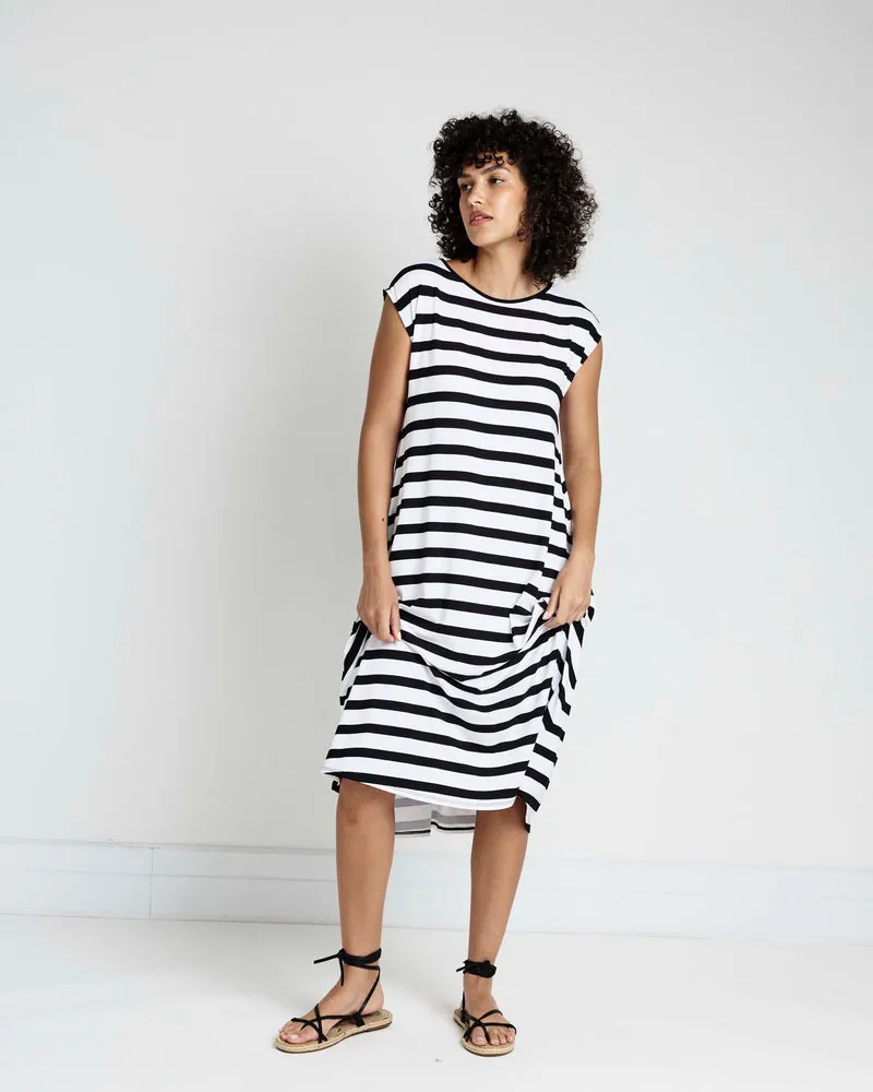 Vestido Capri Divine Jersey Flared Preto/Branco Listrado - foto 3
